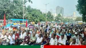 সরকারি পেনশনার্স সমিতির ছয় দফা দাবীতে সমাবেশ